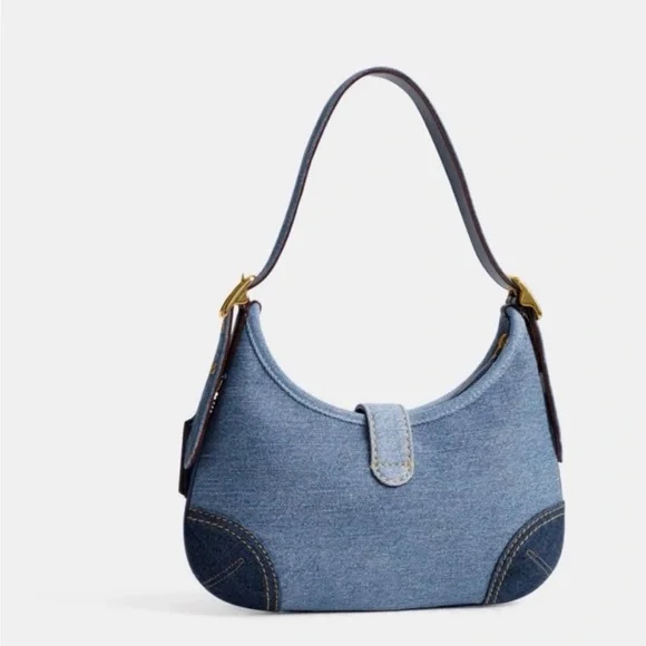 Coach Hamptons Hobo Bag in denim - Picture 2 of 6